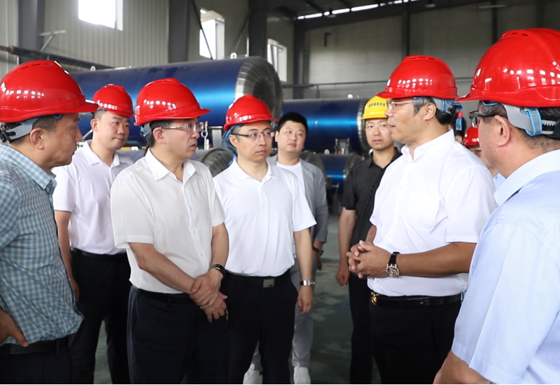 哈爾濱市委常委、副市長(zhǎng)欒志成到利如金農(nóng)業(yè)集團(tuán)遠(yuǎn)海分公司在建項(xiàng)目工地考察調(diào)研